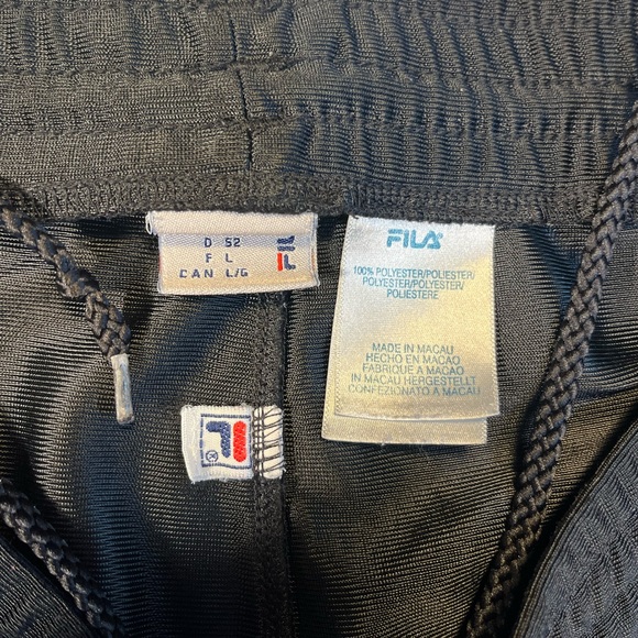 VINTAGE FILA SHORTS - Picture 5 of 5